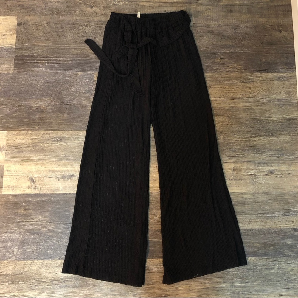 BLACK SUMMER PANTS